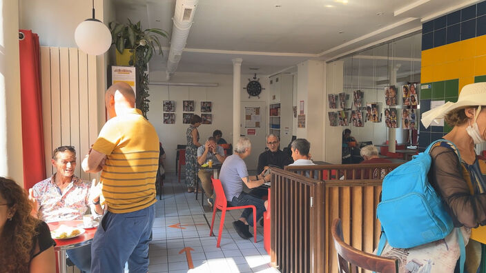 Café des Petits Frères : entre petits prix et lien intergénérationnel 