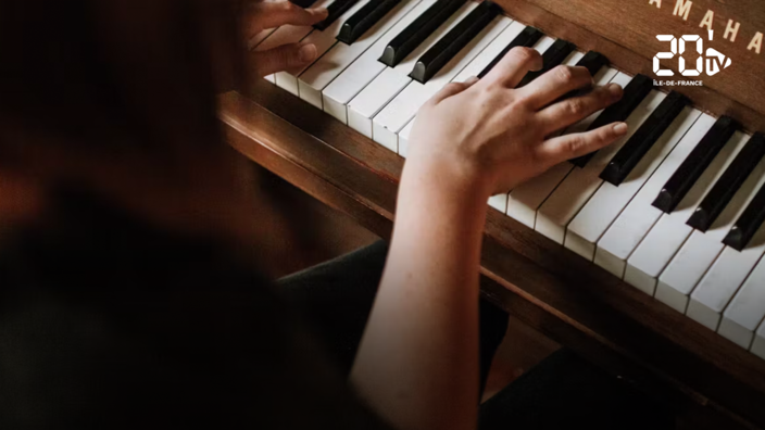 Ces élèves non-voyants et mal voyants sont formés pour devenir accordeur de piano